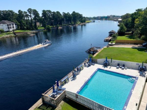 INTRACOASTAL WATERWAY FUN Bring or rent a boat or jetski POOL